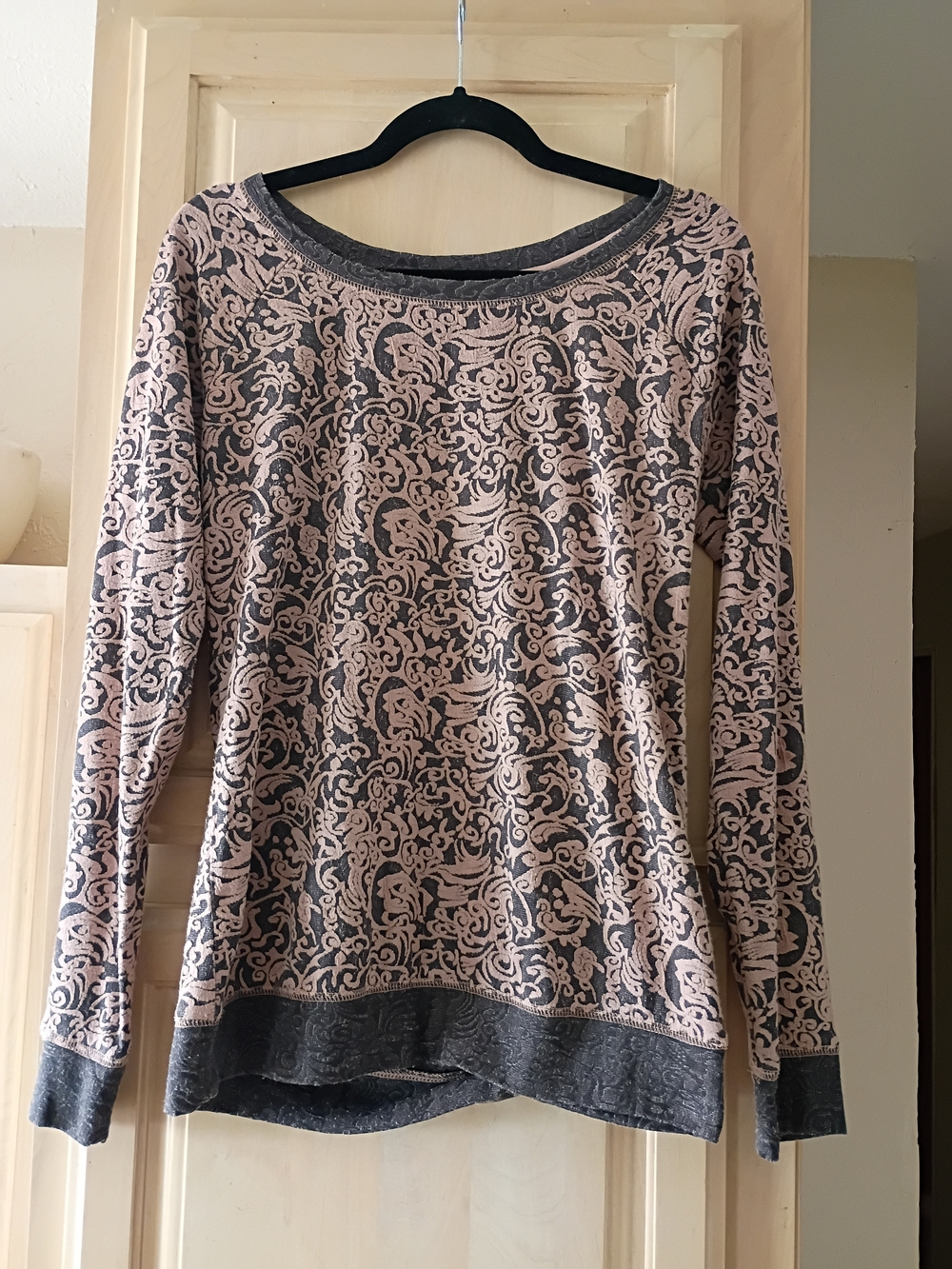 Maurices Pink and Gray Patterned Long Sleeve Blouse